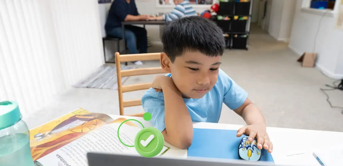 ti gason k ap etidye